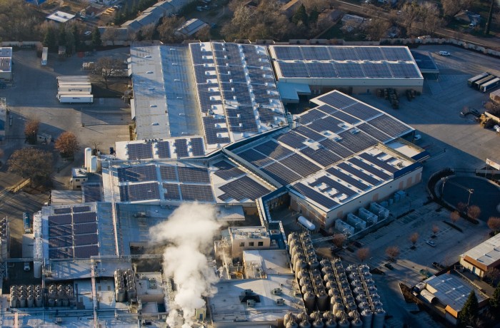 An aerial view of Sierra Nevada's 2 MW solar array in Chico, CA (Photo Credit: Sierra Nevada)